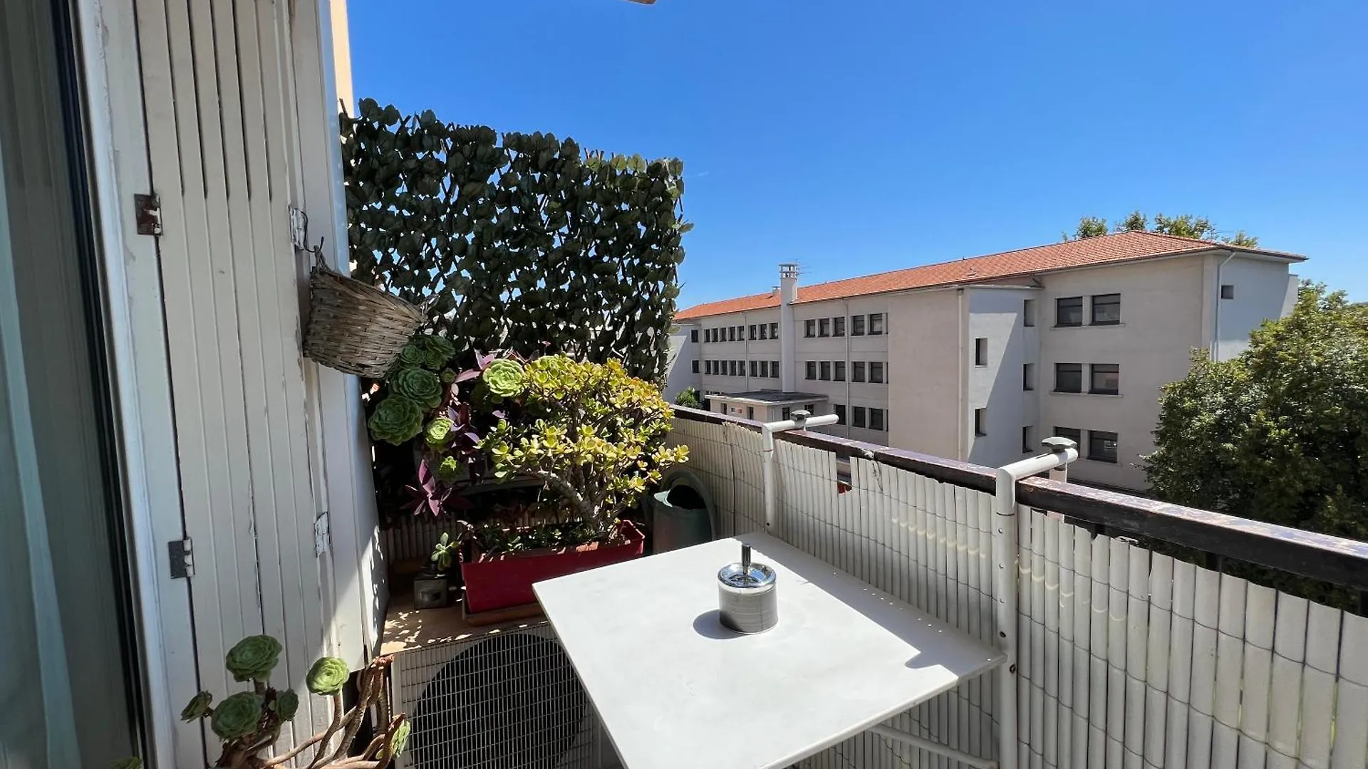 3 Pieces Arenas Nice Ouest